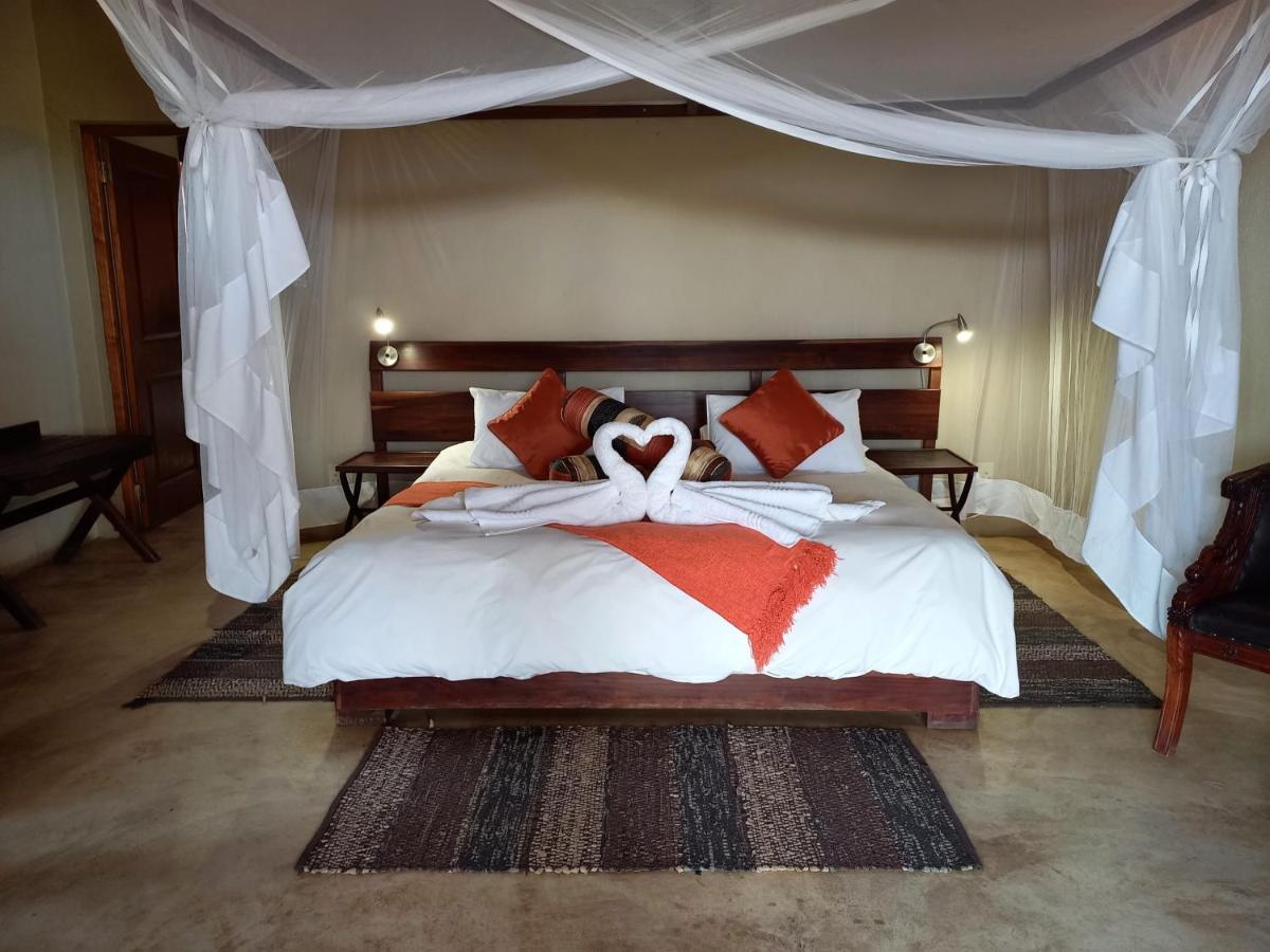Okutala Etosha Lodge Outjo Εξωτερικό φωτογραφία
